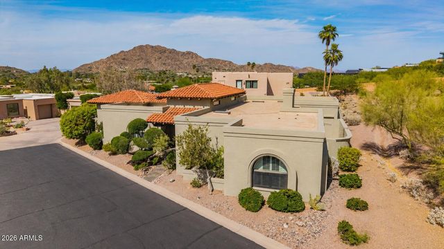 5988 N ECHO CANYON Drive, Phoenix, AZ 85018