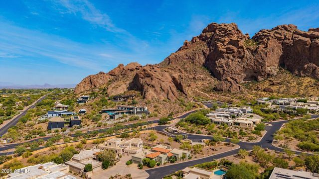 5988 N ECHO CANYON Drive, Phoenix, AZ 85018