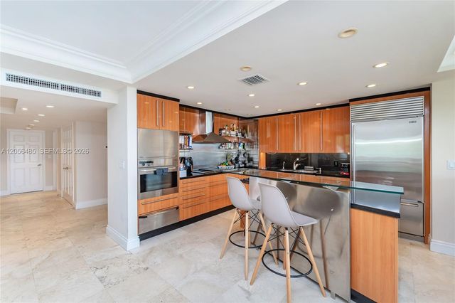 199 Ocean Lane Drive 201, Key Biscayne, FL 33149