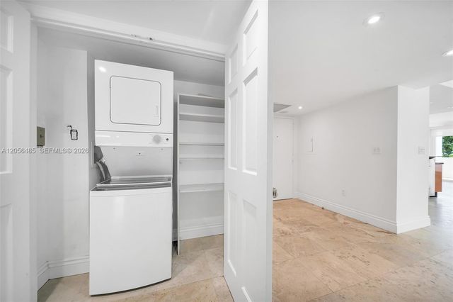 199 Ocean Lane Drive 201, Key Biscayne, FL 33149