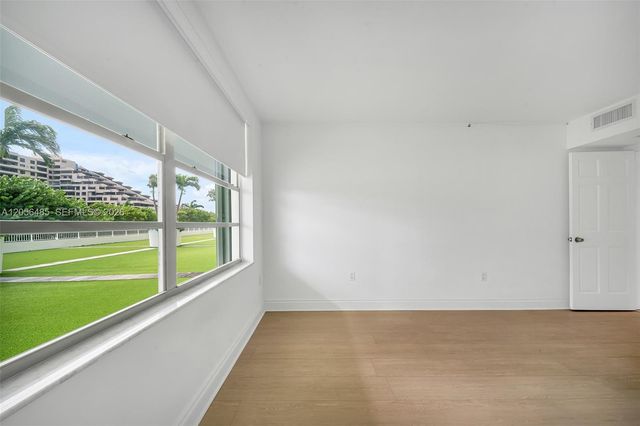 199 Ocean Lane Drive 201, Key Biscayne, FL 33149