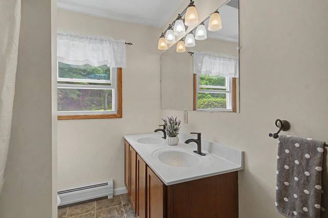 136-138 Ritchie Avenue, Milton, VT 05468