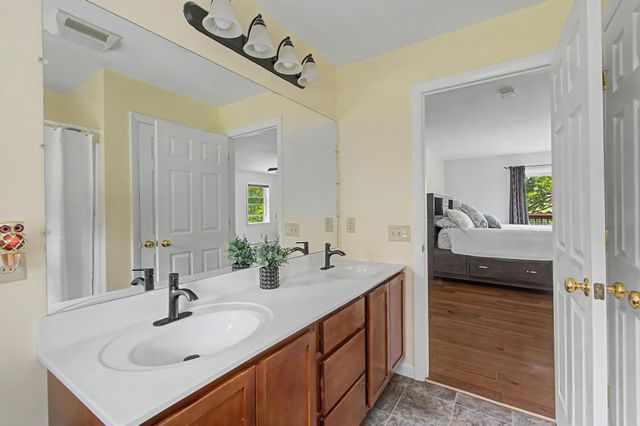 136-138 Ritchie Avenue, Milton, VT 05468