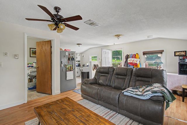 136-138 Ritchie Avenue, Milton, VT 05468