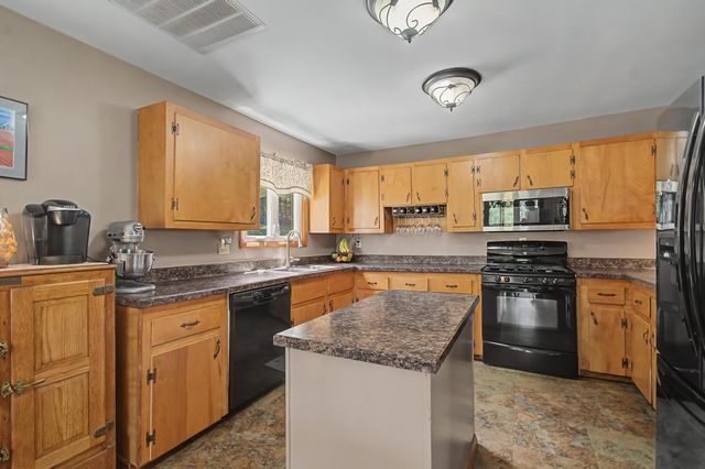 136-138 Ritchie Avenue, Milton, VT 05468