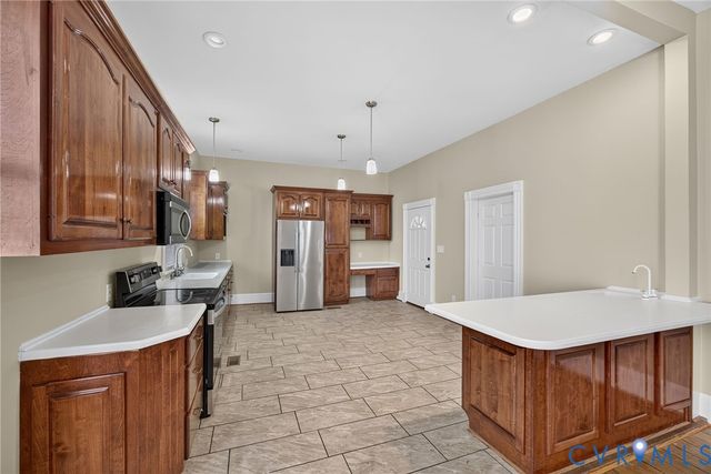 839 W High St, Petersburg, VA 23803