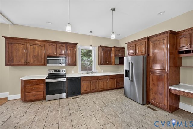 839 W High St, Petersburg, VA 23803