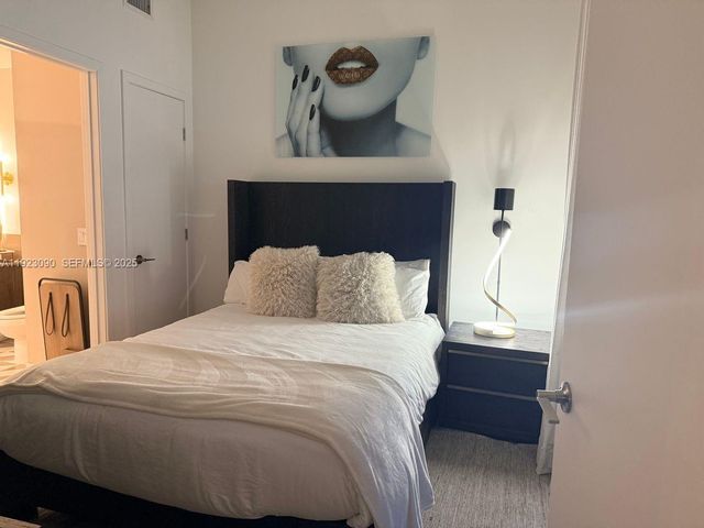 159 NE 6th St 4805, Miami, FL 33132