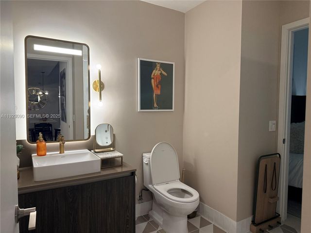 159 NE 6th St 4805, Miami, FL 33132