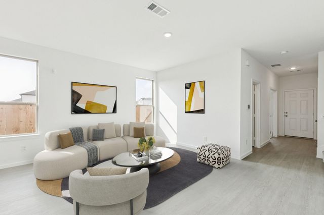 1026 S Oakhurst Drive, Dayton, TX 77535