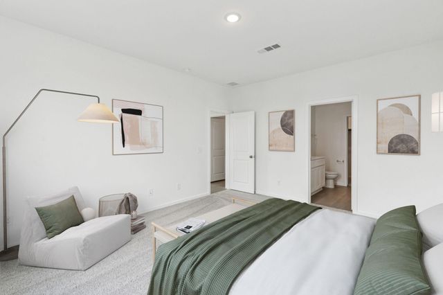 1026 S Oakhurst Drive, Dayton, TX 77535