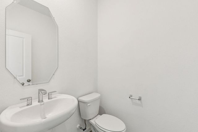 1026 S Oakhurst Drive, Dayton, TX 77535