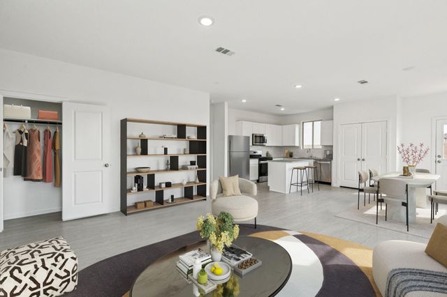 1026 S Oakhurst Drive, Dayton, TX 77535