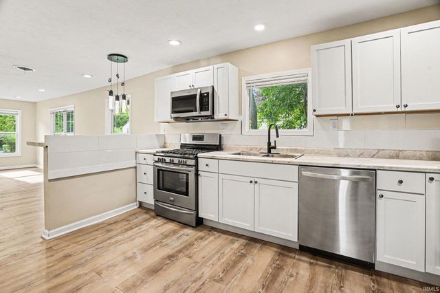 56527 Shore Avenue, Elkhart, IN 46516