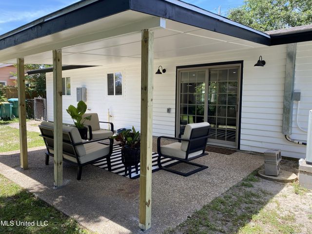 2321 Arbor Drive, Biloxi, MS 39531