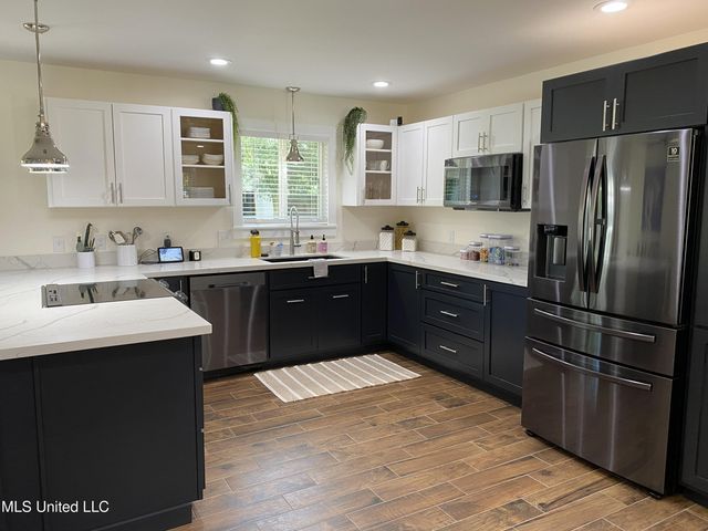 2321 Arbor Drive, Biloxi, MS 39531