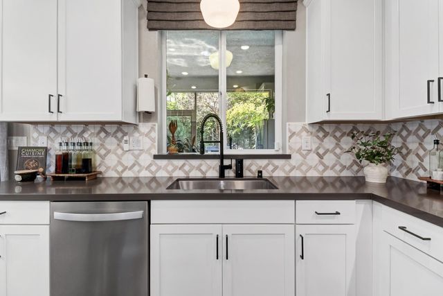 6179 Neff Ct, Citrus Heights, CA 95610