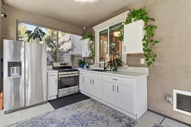 6179 Neff Ct, Citrus Heights, CA 95610