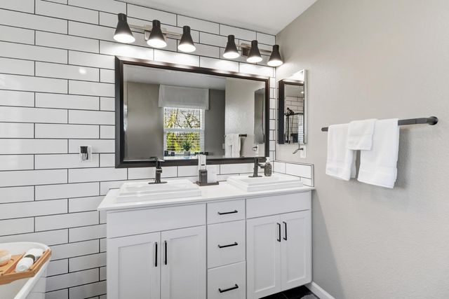 6179 Neff Ct, Citrus Heights, CA 95610