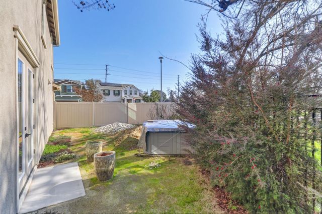 6179 Neff Ct, Citrus Heights, CA 95610