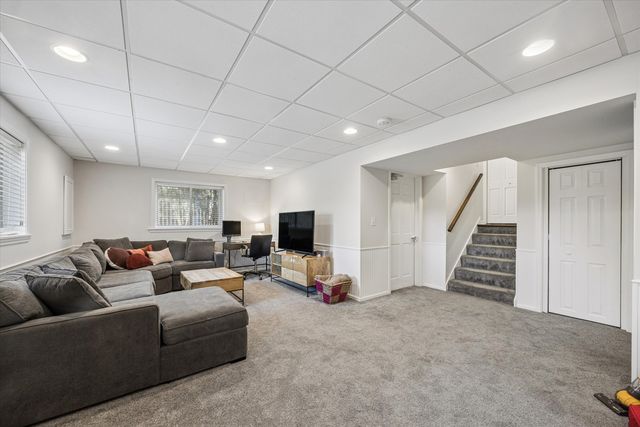 5312 HOWARD Avenue, Western Springs, IL 60558