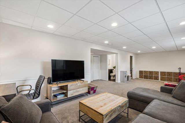 5312 HOWARD Avenue, Western Springs, IL 60558