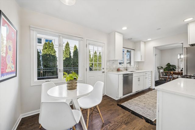 5312 HOWARD Avenue, Western Springs, IL 60558