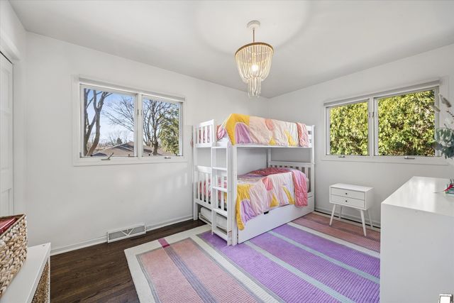 5312 HOWARD Avenue, Western Springs, IL 60558