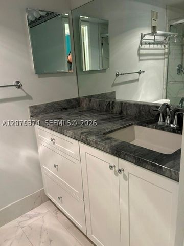 1811 Sabal Palm Dr 204, Davie, FL 33324