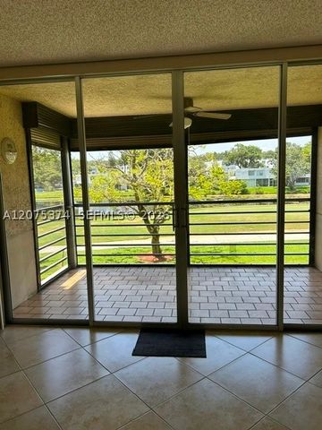 1811 Sabal Palm Dr 204, Davie, FL 33324