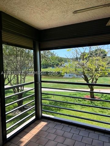 1811 Sabal Palm Dr 204, Davie, FL 33324