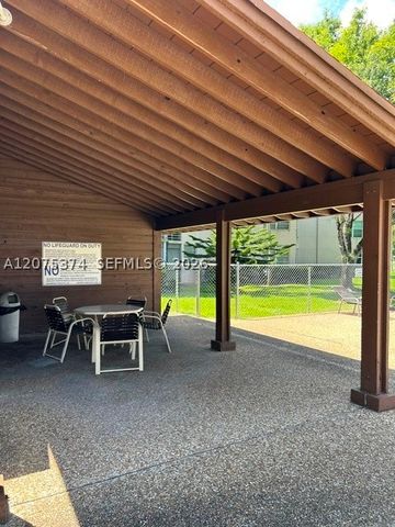 1811 Sabal Palm Dr 204, Davie, FL 33324