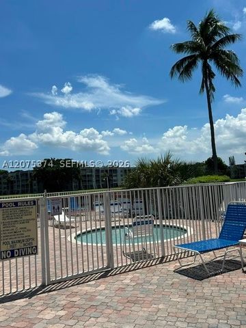 1811 Sabal Palm Dr 204, Davie, FL 33324