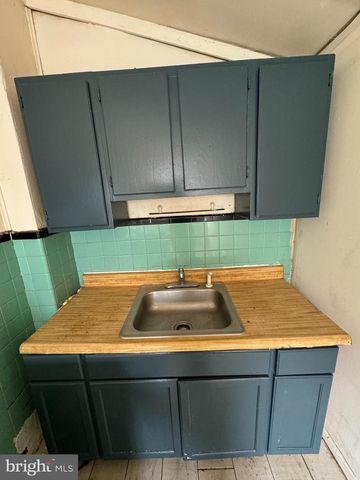 521 E WESTMORELAND ST, Philadelphia, PA 19134