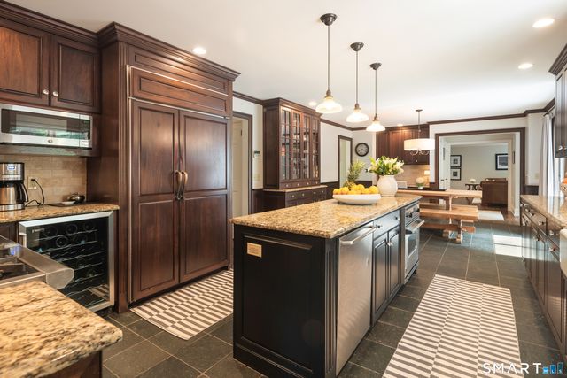 56 Long Lots Road, New Canaan, CT 06840