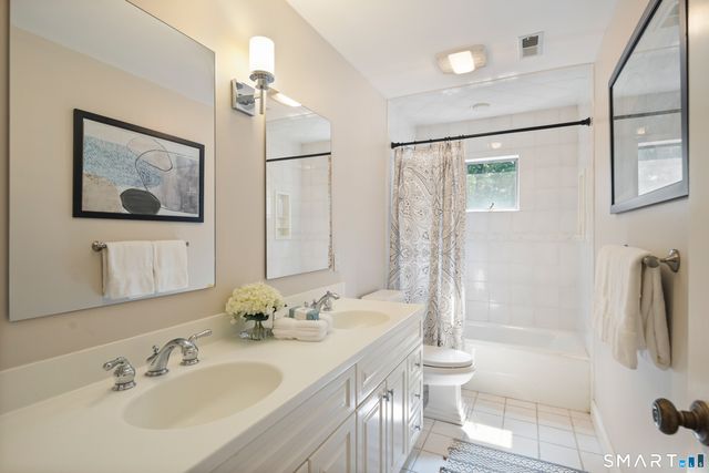 56 Long Lots Road, New Canaan, CT 06840