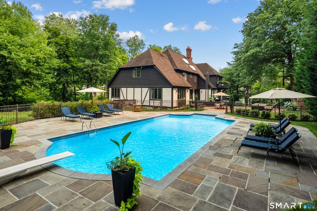 56 Long Lots Road, New Canaan, CT 06840