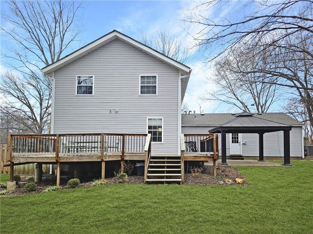 2100 & 2105 S Ellison Way, Independence, MO 64050