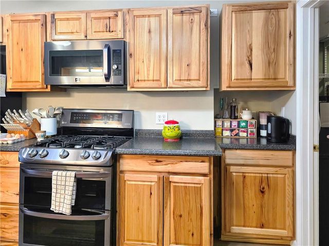 2100 & 2105 S Ellison Way, Independence, MO 64050