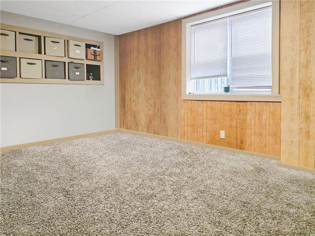 2100 & 2105 S Ellison Way, Independence, MO 64050