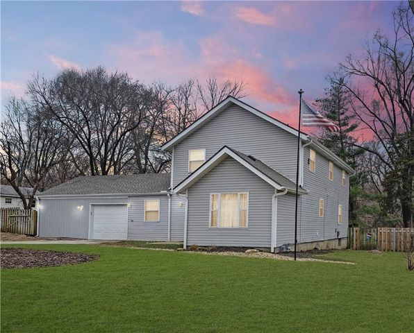 2100 & 2105 S Ellison Way, Independence, MO 64050