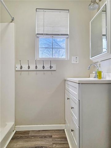 2100 & 2105 S Ellison Way, Independence, MO 64050