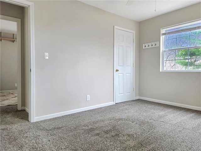 2100 & 2105 S Ellison Way, Independence, MO 64050