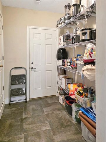 2100 & 2105 S Ellison Way, Independence, MO 64050