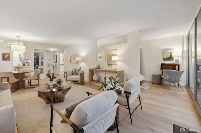 2200 Sacramento Street 104, San Francisco, CA 94115