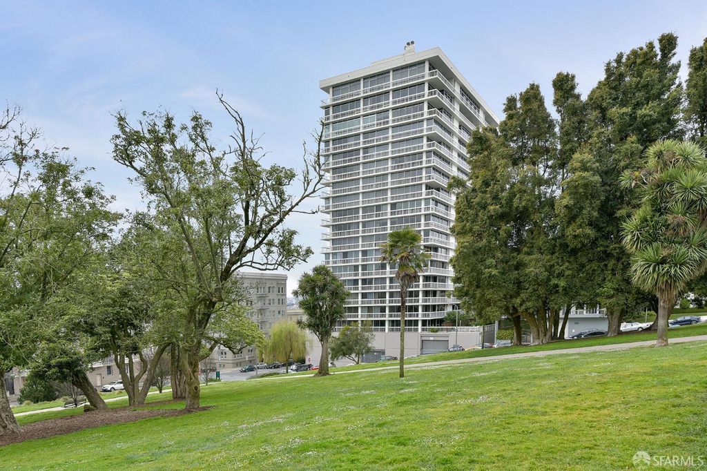 2200 Sacramento Street 104, San Francisco, CA 94115