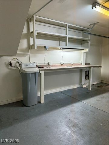 10799 Flame Vine Court, Las Vegas, NV 89135