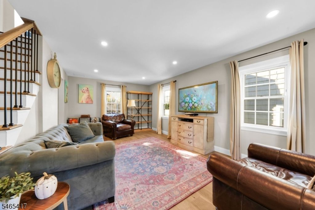 644 Golf Ter, Union Twp., NJ 07083 — photo 4