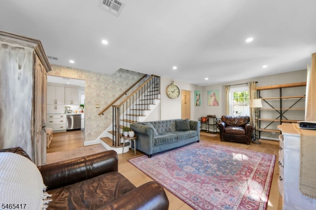 644 Golf Ter, Union Twp., NJ 07083 — photo 5