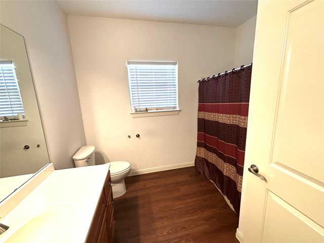 415 Bay Street N, Texas City, TX 77590